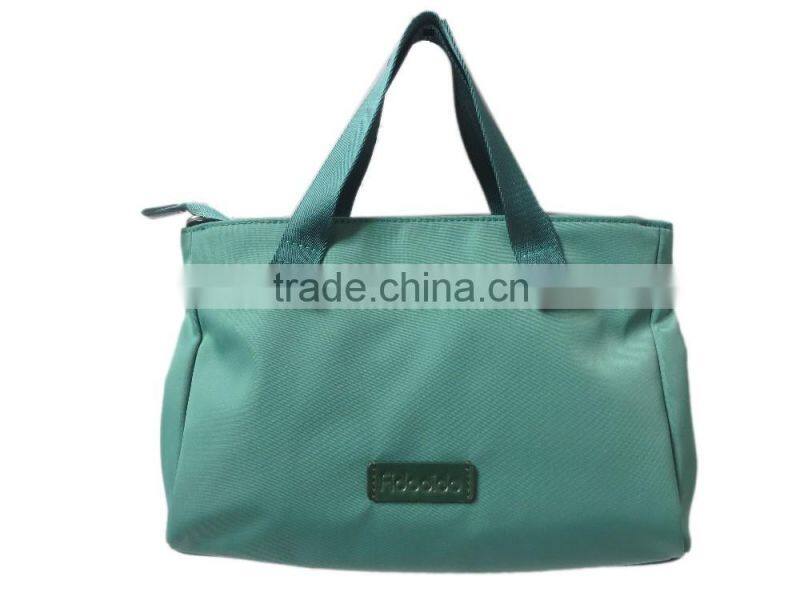 Chinese qualified standard nylon fashion handbag manufacturer