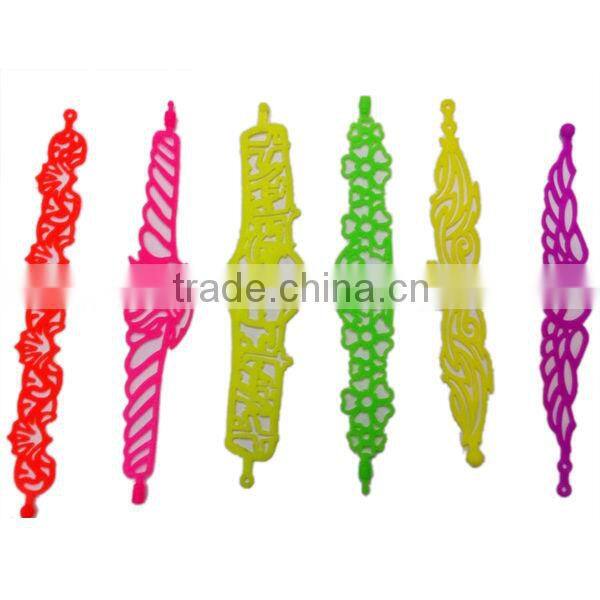 Wholesale custom embossed silicone bracelet for children
