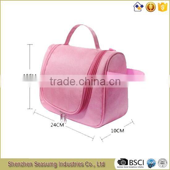 Classic Style Waterproof Polyester Travelling Wash Bag with Big Capacity