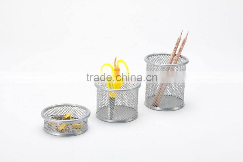 office supplier metal mesh wood base round pen and pencil pot