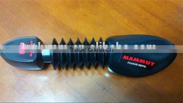 Cheap plastic shoe trees