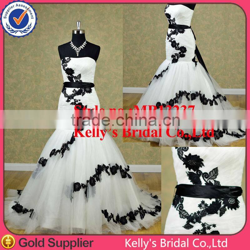Popular Bohemian style strapless black and white lace fishtail wedding dresses