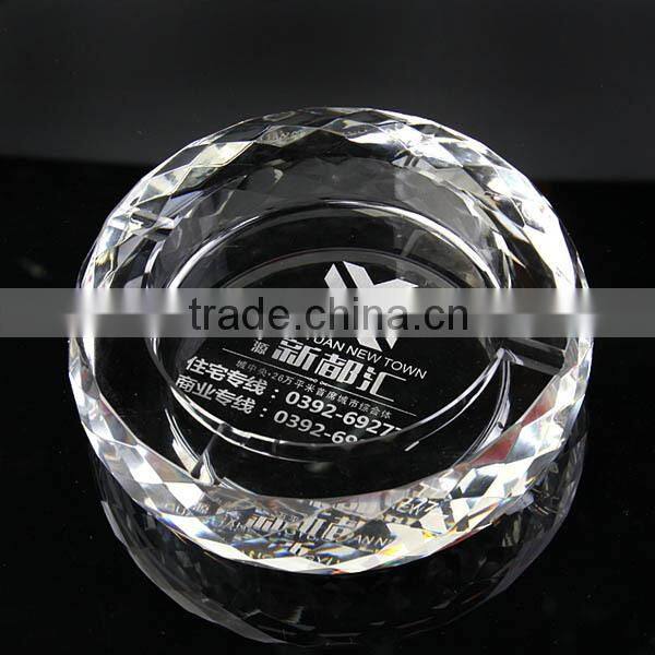2015 vivid and great in style crystal ashtray