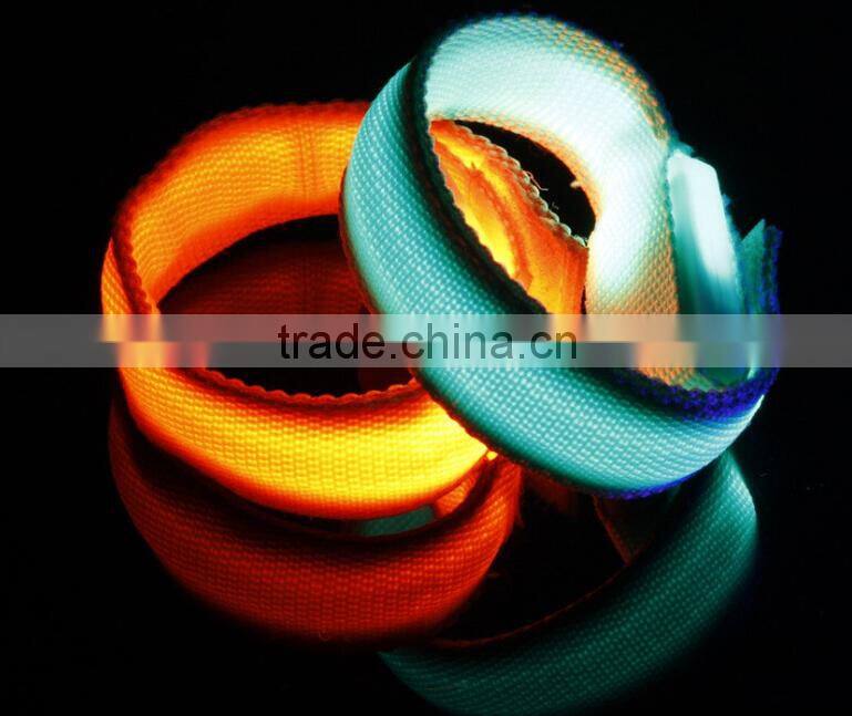 Yiwu Wholesale Low Price Profitional Gift Colorful Fashion Customized Nylon LED Flash Wristband