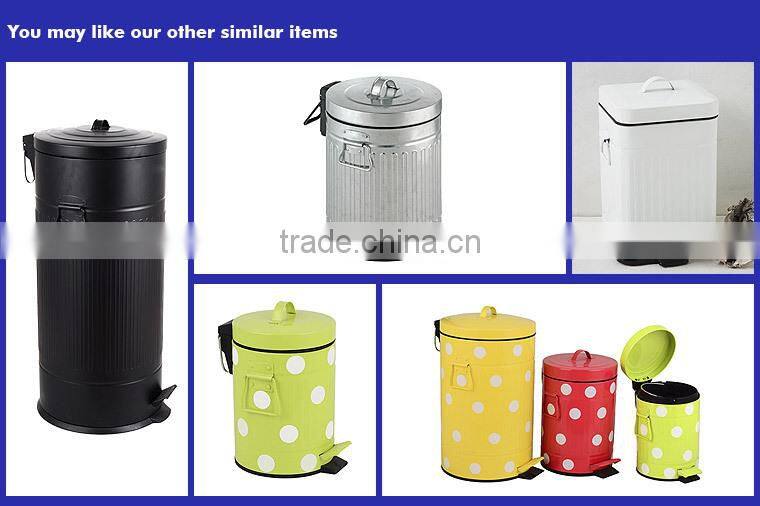 Kitchen Metal Compost Bin