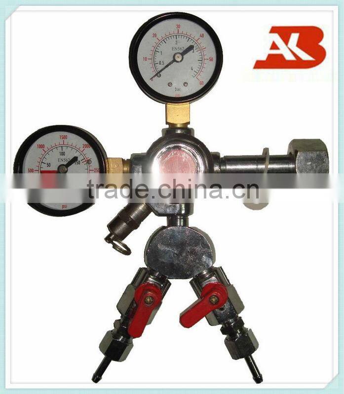 CO2 carbon dioxide gas pressure regulator with double double gauge