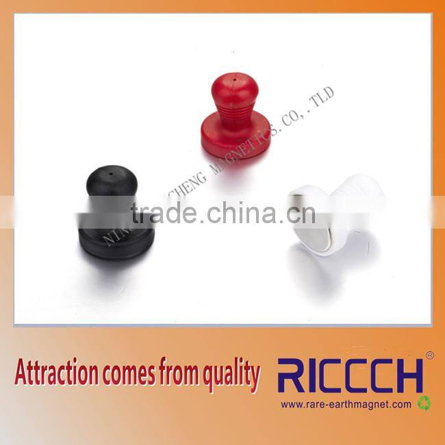 Magnetic push pins coated with rubber