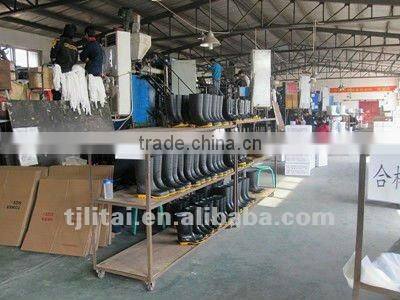 Injection molding safety boots