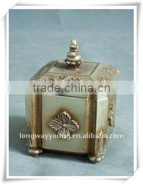 Square classical jewellery box