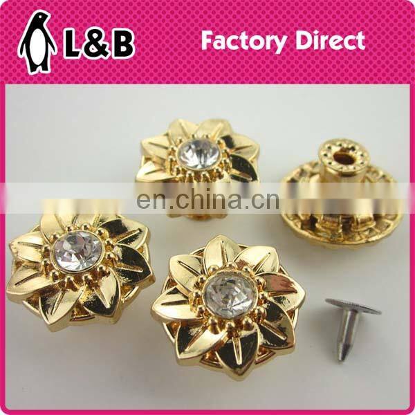 New models custom zinc alloy metal botton with glass stone