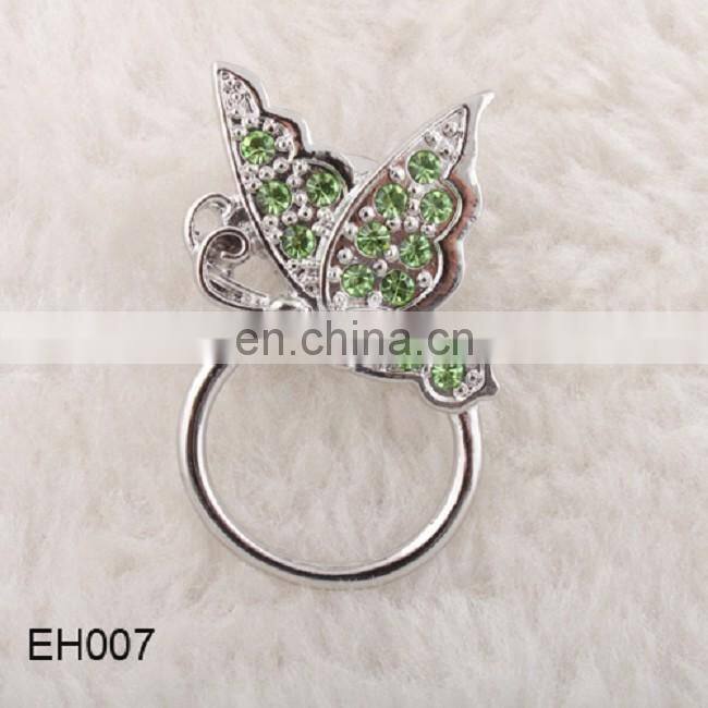 2015 fashion jewelry china supplier red color bee eyeglass holder eyeglass holder pin