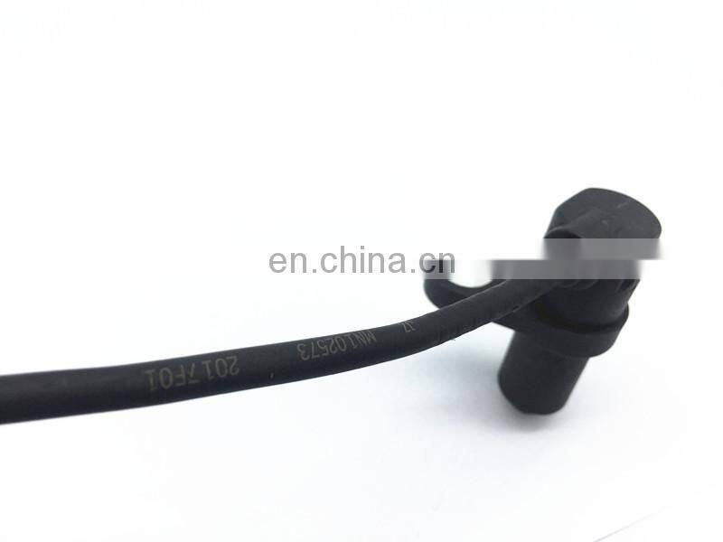 Front Left ABS Wheel Speed Sensor For M-itsubishi L200 2.5 Pajero 3.0 OEM MN102573