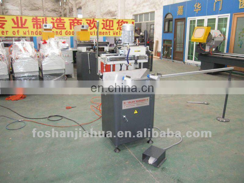 90 degrees of gas-liquid swing table cut for Aluminum windows and doors