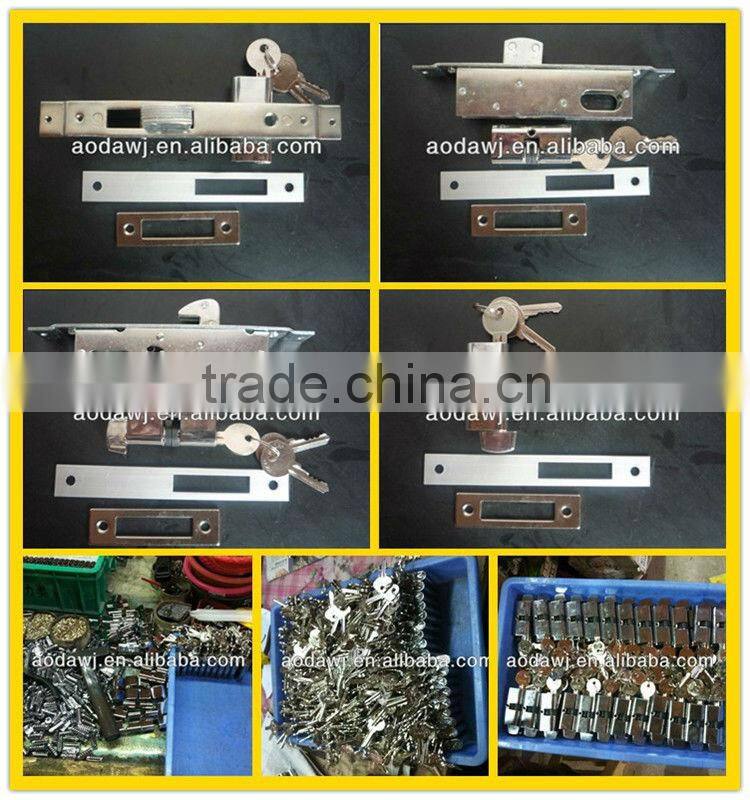 High quality good selling sliding iron keys brass cylinder door lock for aluminium and wooden door
