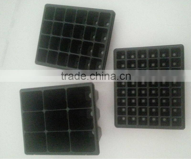 plastic propagator with lids