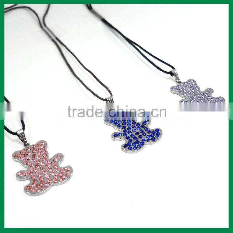 Bear with Shiny Crystal pendant Cutie Necklace