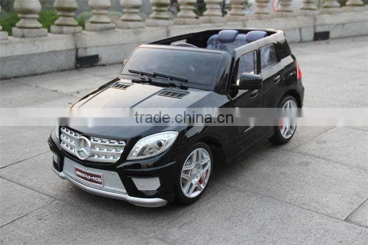 Licensed land rover children battery car with RC ride on car