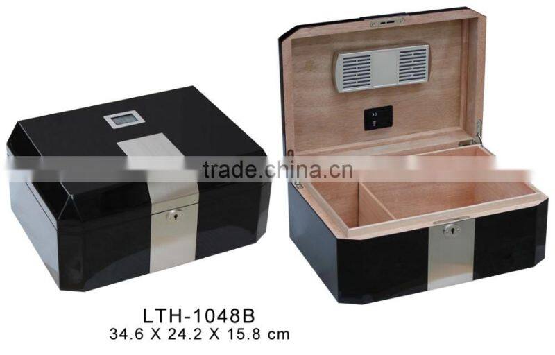 Cigar humidor cedar wood box
