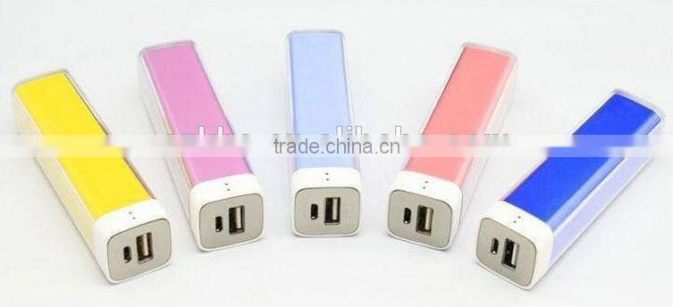 Hot Sale Connect With USB Cable Then Can Charging 2600 Smart Mobile Power Bank