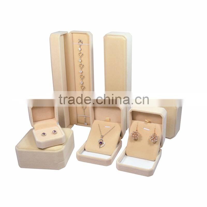 custom wholesale small velvet jewelry box for wedding