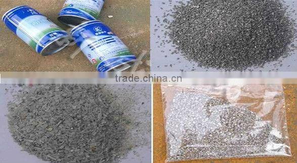 Aluminum cans crusher for crushing scrap coke cans