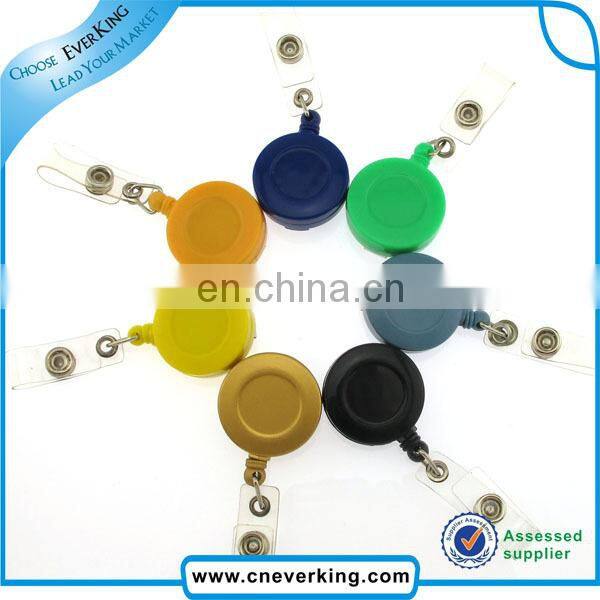 supply all kinds of portable and durable fashion alcohol lanyard