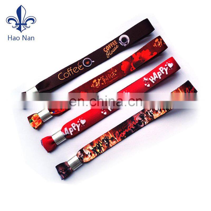china custom design wristband with QR code