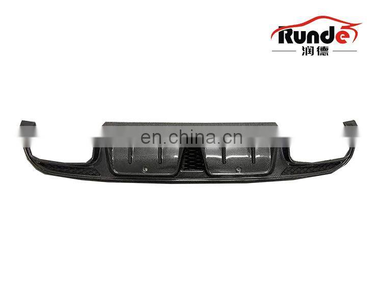 Runde Car Modification Carbon Fiber Material Rear Lip Exhaust For Mercedes-Benz W205 C200 C260 C300 C63AMG rear lip exhaust