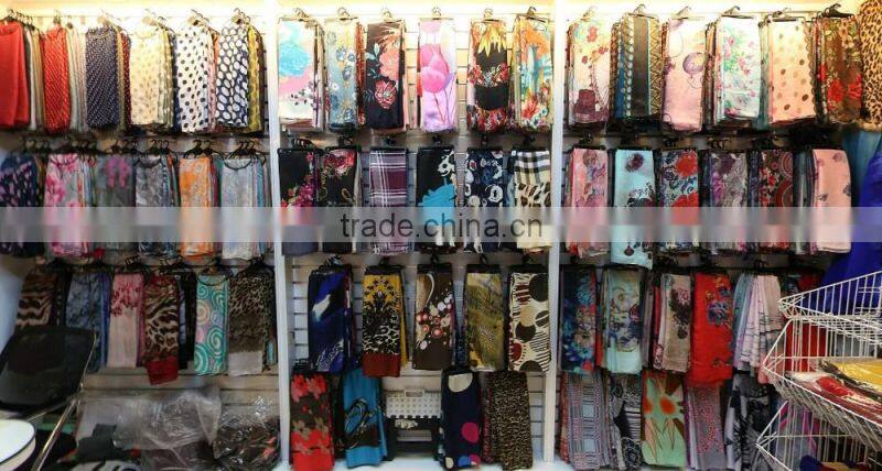 Women's Blanket Oversized Tartan Scarf Wrap Shawl Plaid Checked Pashmina 140*140CM