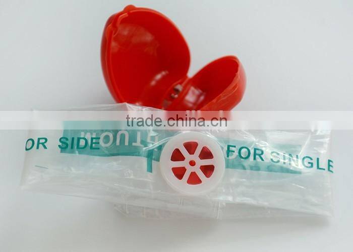 2015 Hot selling Mini top sales customized cheap cpr mask keychain for kids