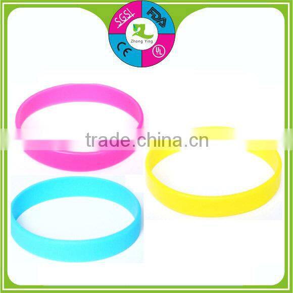 2015 OEM ST silicone wrist band/personalized silicone bracelet/silicone rubber bracelet