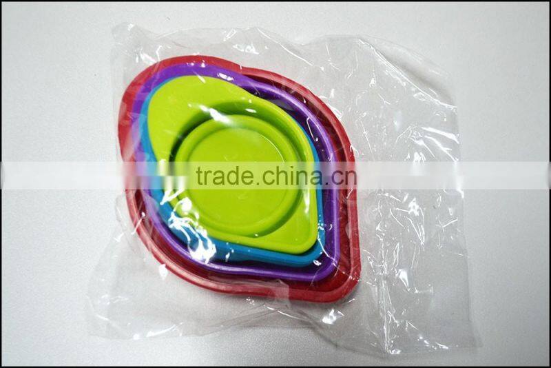 Hot sale on amazon customized logo 4 pcs premium silicone measuring cups set