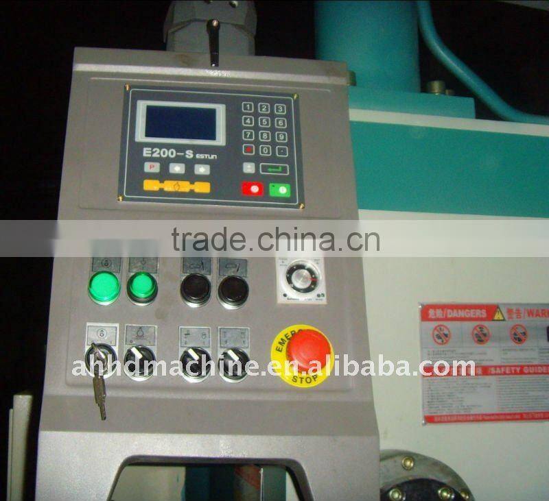 QC11K CNC hydraulic guillotine shearing machine