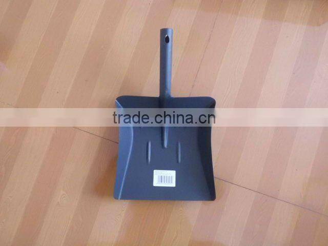 little cleaning shovel spade