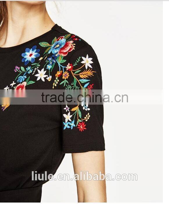 New Design Embroidered T-shirt For Female Popular Design Woman Shirt