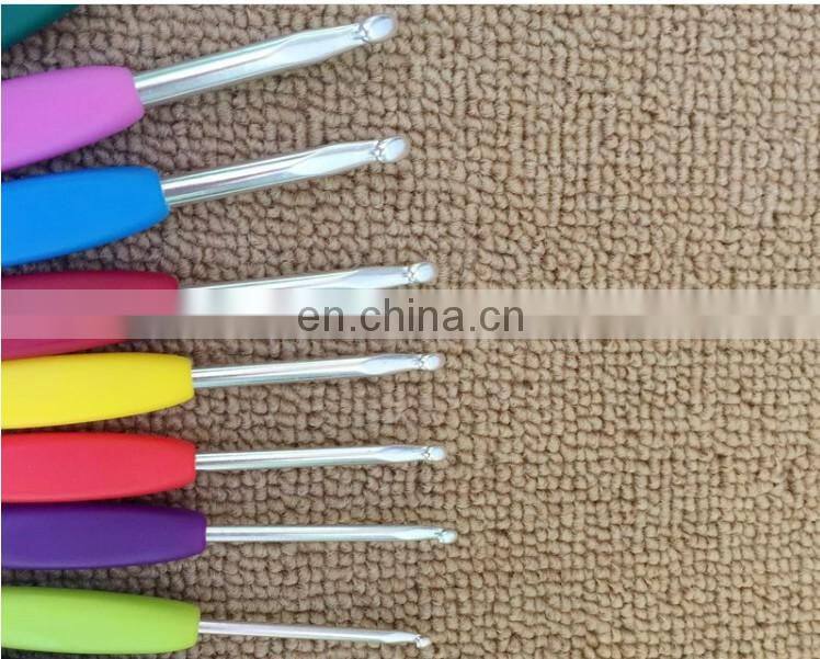 Sweater needle crochet tool New rainbow soft handle plastic alumina crochet hooks set of 8PCS