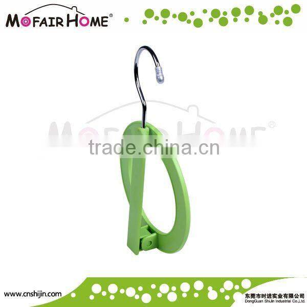New product fashional folding circle hanger