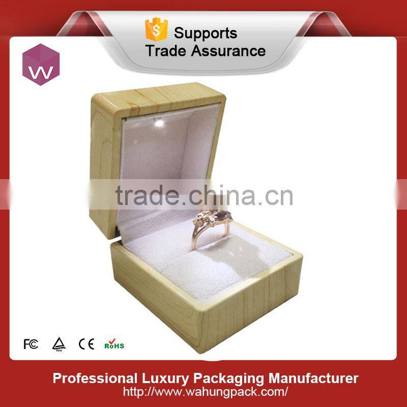 Black light plastic ring insert jewelry box(WH-4031-ML)