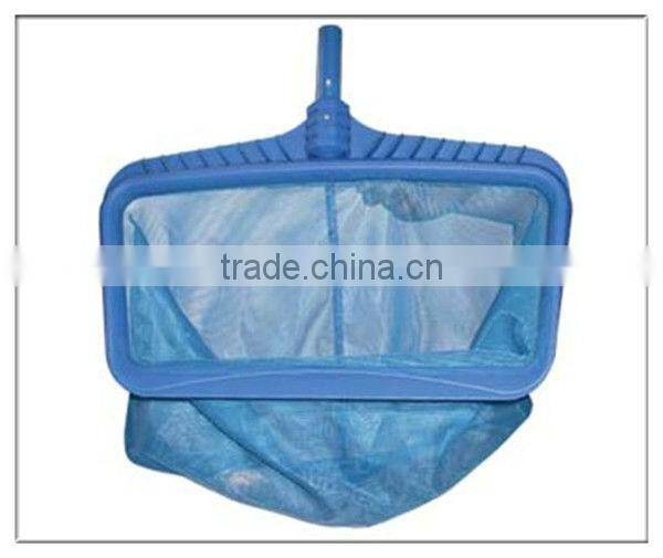 Swimming pool leaf rake