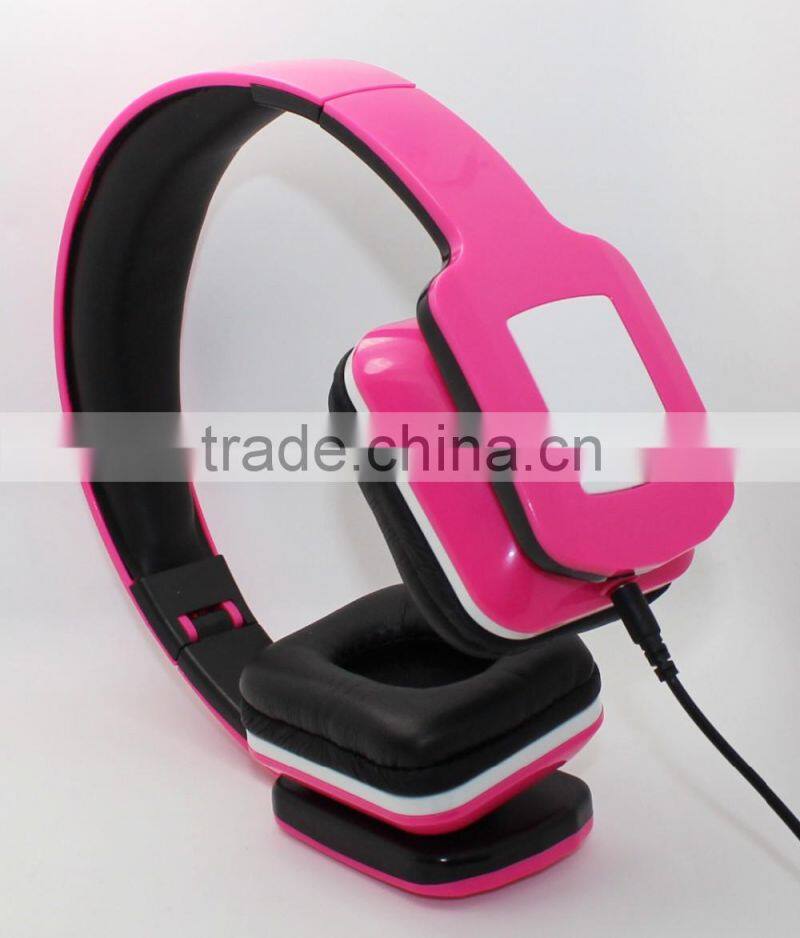2016 Cute headphones earphone for MP3 as gifts with cheap price