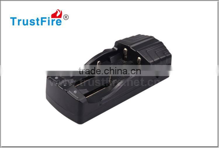 TrustFire 4.2V/5.0V portable charger for 14500,14650,17670,18500,18650,18700,22650,25500,26650 rechargeable batteries