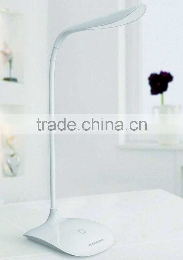 Supply Creative fashion USB charging light adjustable LED lamp / folding table lamp
