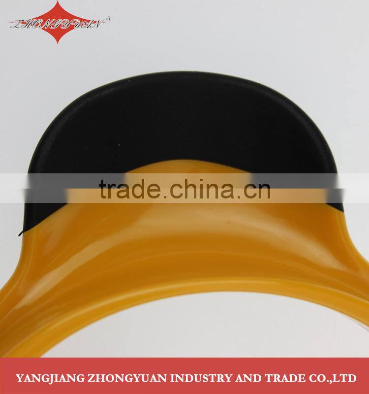 Stainless steel round apple peeler corer slicer with good grip