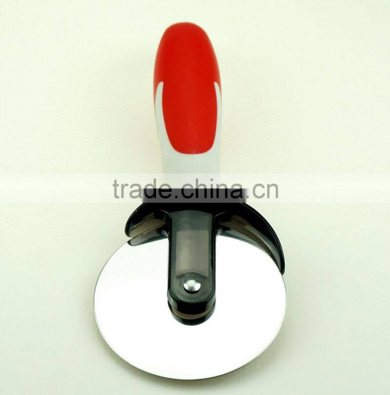 31014 New Penguin Handle Kitchen gadget Pizza Cutter