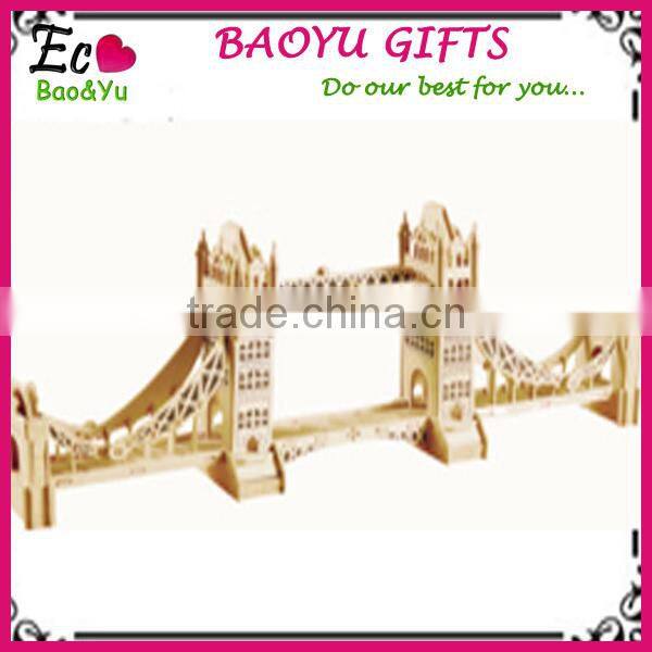 Children's wooden environmental 3d puzzle toys , wooden tower bridge model simulation fancy toy