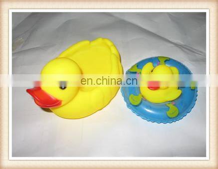 floating toy duck , rubber bath yellow duck toy