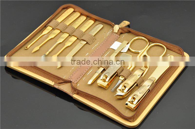 High Quality Cheap Sewing Professional Manicure Set with Exquisite Handle Use Leather Case