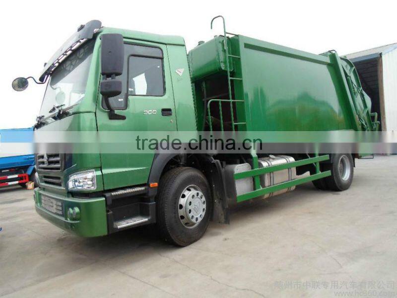 Hydraulic lifter container garbage truck sinotruk howo waste transport truck