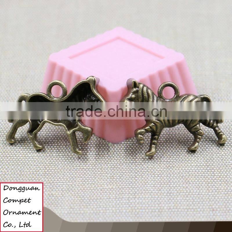 wholesale ancient bronze zinc alloy 30*20mm horse zebra pendant