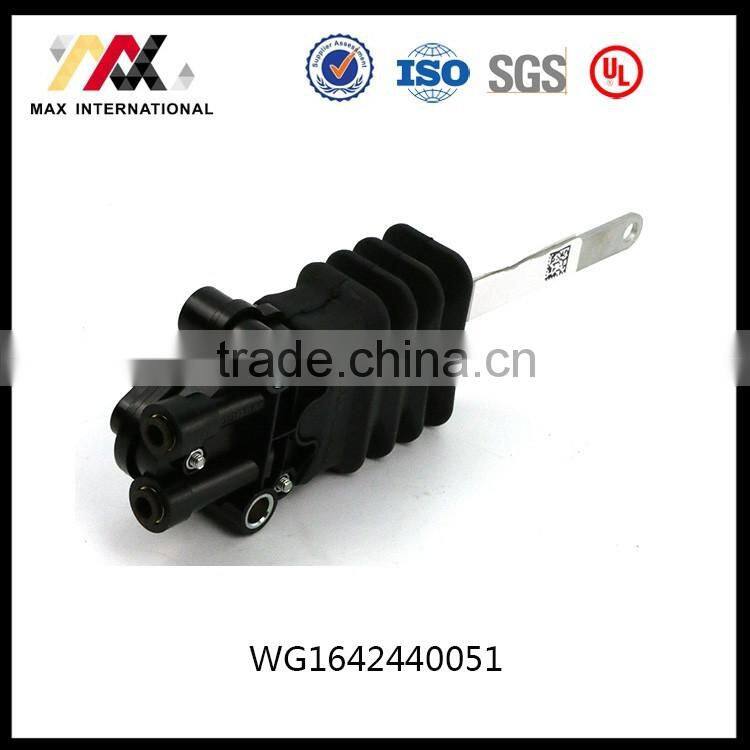 Sinotruk HOWO Truck Cabin Height Control Valve (Wg1642440051)